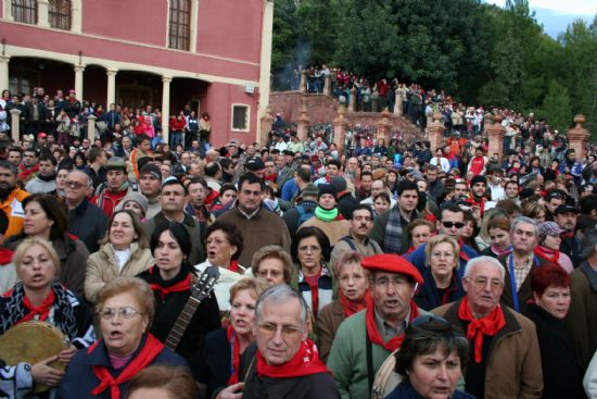 Santa Eulalia de Mrida baj el 8 de diciembre desde su ermita acompaada por alrededor de 10.000 personas, Foto 2