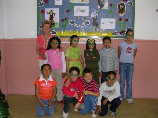 Alumnos de 4 de Primaria de La Cruz representaron El Mago de Oz para conmemorar el da del libro, Foto 2