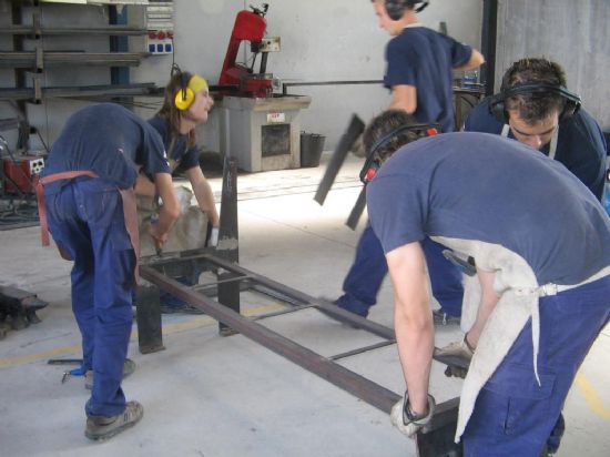 Los 32 alumnos de la Escuela Taller Santa Eulalia acometen importantes trabajos en espacios pblicos, Foto 1