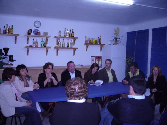 Las asociaciones Empecemos a caminar y Mujeres Rurales del Raiguero organizan una mesa redonda por el Da de la Mujer, Foto 2