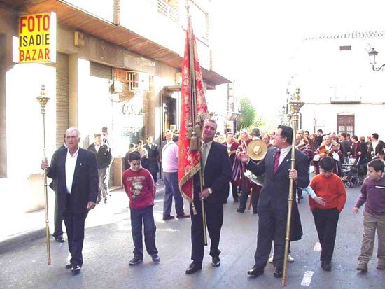 Santa Eulalia recibe el cario de los totaneros en forma de flores, Foto 2