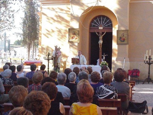 El cementerio celebra la festividad de Nuestra Seora del Carmen, Foto 3