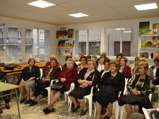 Finaliza el taller de prevencin de violencia familiar llevado a cabo en la Asociacin de Amas de Casa, Consumidores y Usuarios de Totana, Foto 1
