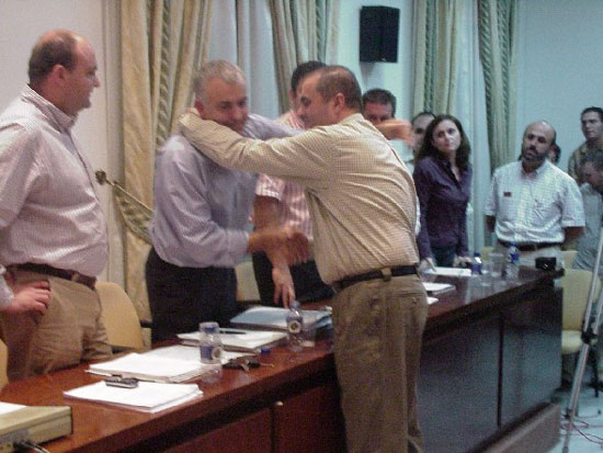 El Pleno del Ayuntamiento ofreció un homenaje a Juan José Cánovas, tras su renuncia como concejal, Foto 2