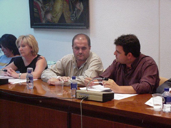 El Pleno del Ayuntamiento ofreció un homenaje a Juan José Cánovas, tras su renuncia como concejal, Foto 4