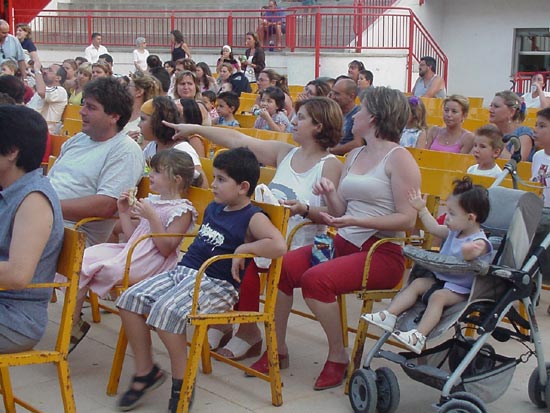 Numerosos niños asistieron al V Festival de Títeres y Marionetas, Foto 1