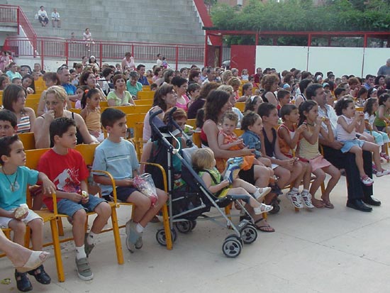 Numerosos niños asistieron al V Festival de Títeres y Marionetas, Foto 2