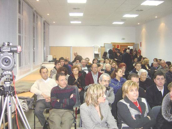 MIFITO y Ayuntamiento rinden homenaje a ttulo pstumo a Fernanda Mara Carmona, Foto 4