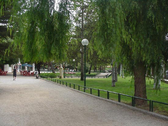 Se ha vuelto a poner este verano servicio de vigilancia en el parque Marcos Ortiz para evitar robos y actos vandlicos, Foto 1