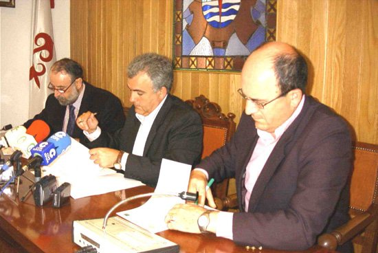 Ayuntamiento, AENOR y CEBAG anan esfuerzos para implantar un sistema de calidad en el pequeo comercio, Foto 1