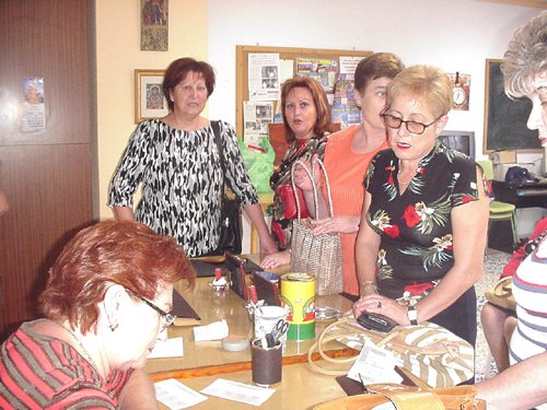 La Asociacin de Amas de Casa Las Tres Avemaras inicia el curso con diversas actividades, Foto 3