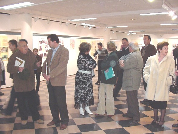 La sala de exposiciones Gregorio Cebrin acoge la muestra Parlamentarios por Murcia: dos siglos al servicio de una Regin, Foto 1