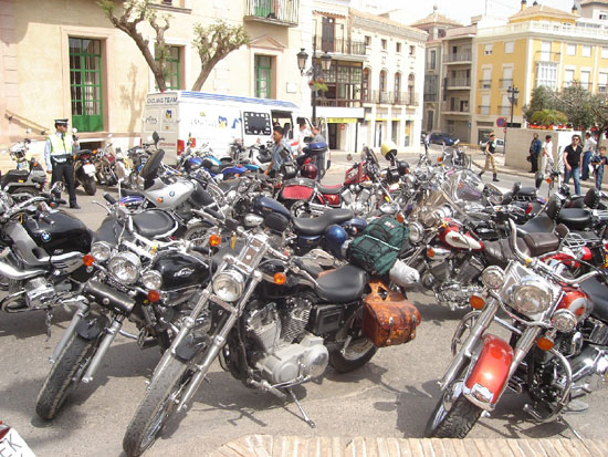 El rugido de numerosas motos inunda la localidad, Foto 4