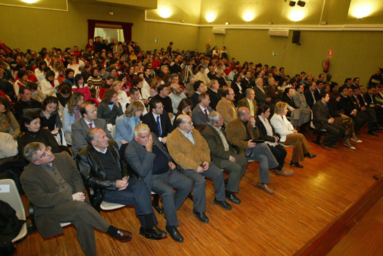 Se celebró el acto de entrega del Escudo de Oro de la Ciudad a título póstumo a Antonio Garrigues y Díaz-Cañabate, Foto 3