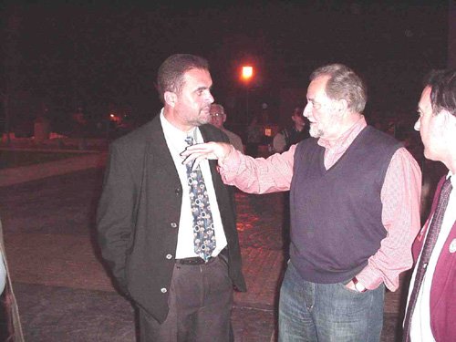 Julio Anguita asiste a la presentacin de la candidatura local de IU a las municipales, Foto 1