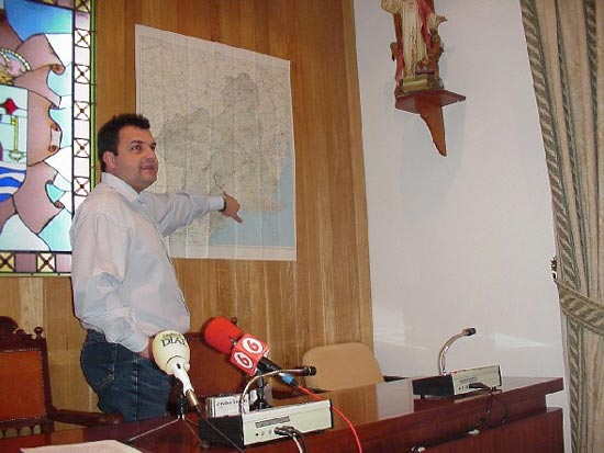 IU propone que los presupuestos de 2004 incluyan una partida para elaborar un proyecto de regulacin y encauzamiento de la rambla de Lbor, Foto 1