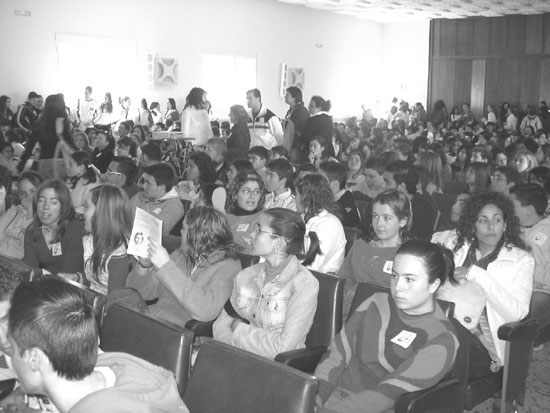 El colegio “La Milagrosa” acogió el pasado día 9 de abril un encuentro de jóvenes cristianos, Foto 3