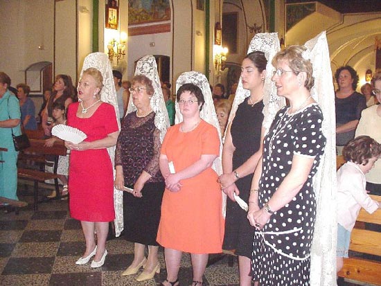 Una atpica procesin del Lunes de los Frailes por el interior de la Parroquia de las Tres Avemaras, Foto 3