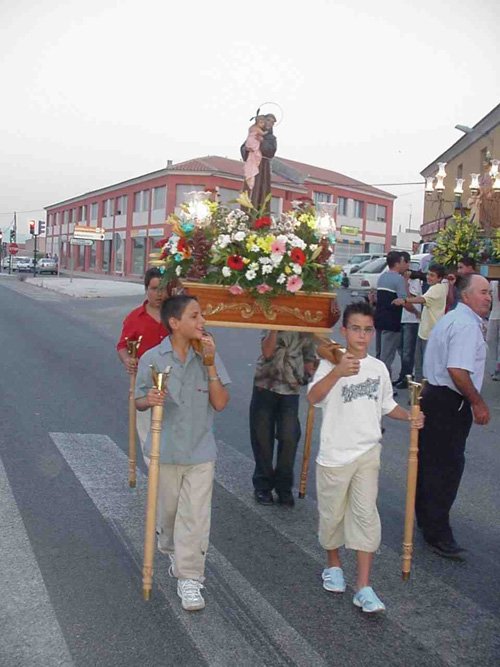 El barrio de Las Lomas de la Cruz del Paretón celebró sus fiestas en honor a Nuestra Señora la Virgen del Carmen, Foto 1
