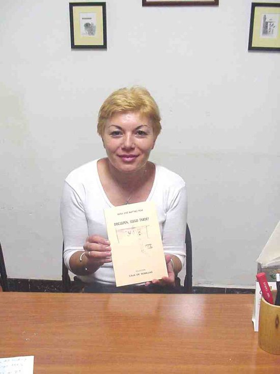 Mª José Martínez Peña: La poesía es un refugio para evadirse, Foto 1