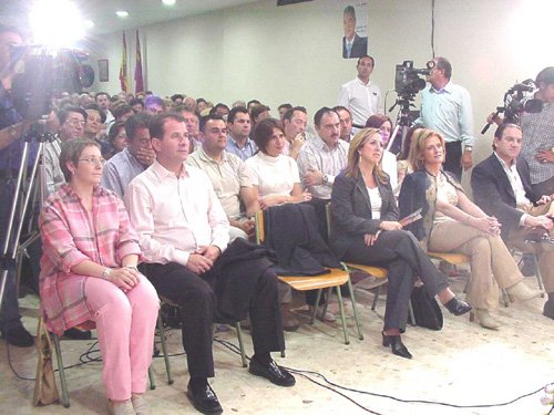 El PP presenta un programa electoral centrado en mayor seguridad, menos impuestos, y apoyo a la familia, Foto 2