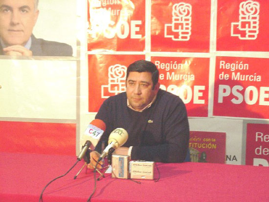 El PSOE anuncia que denunciar ante los tribunales presuntas irregularidades en la adjudicacin de obras por parte del PP, Foto 1