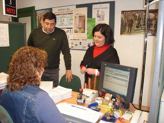 El PSOE califica de exitosa la campaa de recogida de firmas para la construccin de un nuevo centro de salud, Foto 1