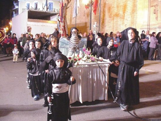 Las primeras túnicas de nazareno salieron a la calle en Martes Santo, Foto 9
