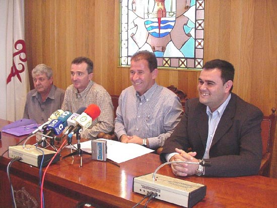 Los taxis totaneros llevarn taxmetro prximamente, Foto 1