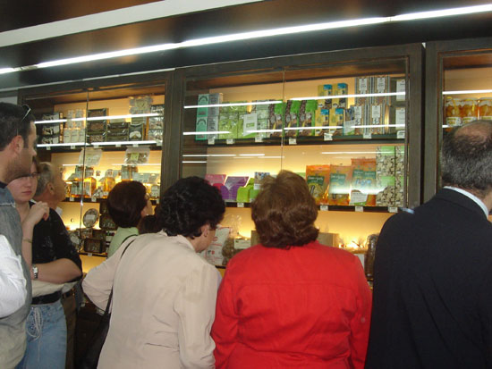 COATO abre una nueva tienda de productos de la tierra, Foto 4