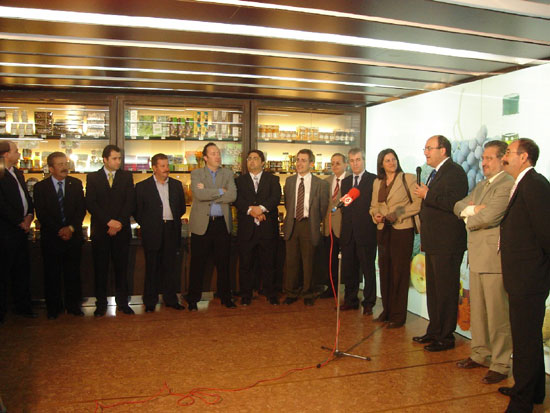 COATO abre una nueva tienda de productos de la tierra, Foto 6