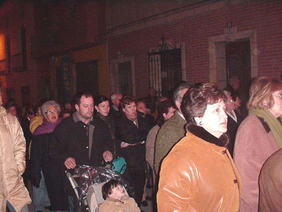 Numerosas personas tomaron parte en el Via Crucis de hermandades y cofradías organizado por el Cabildo, Foto 2